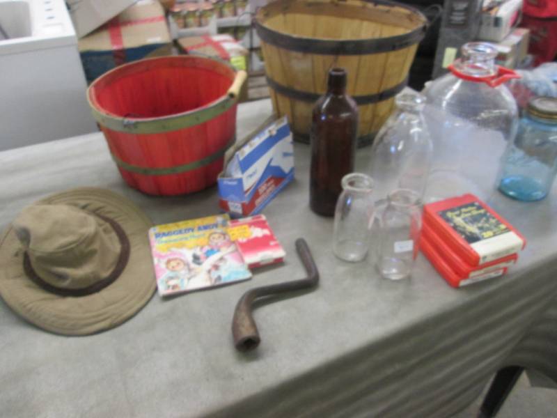 lot 169 image: 2 Fruit Baskets, Collectible Bottle...