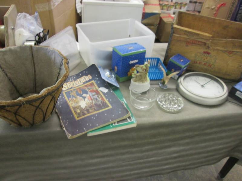 lot 208 image: Misc Lot including clock, moss plan...