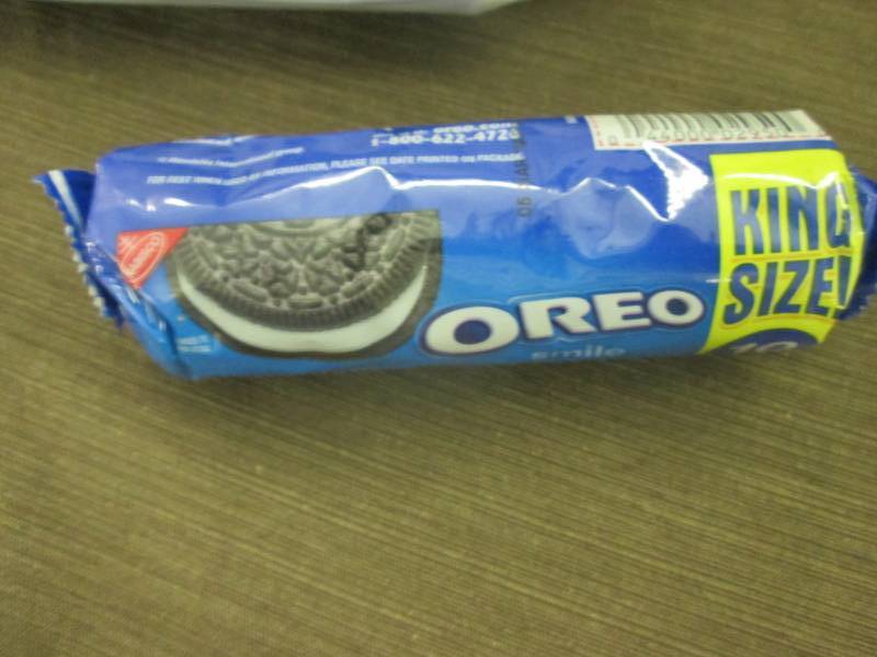 lot 235 image: 12- 4.1 oz pks Oreo Cookies...