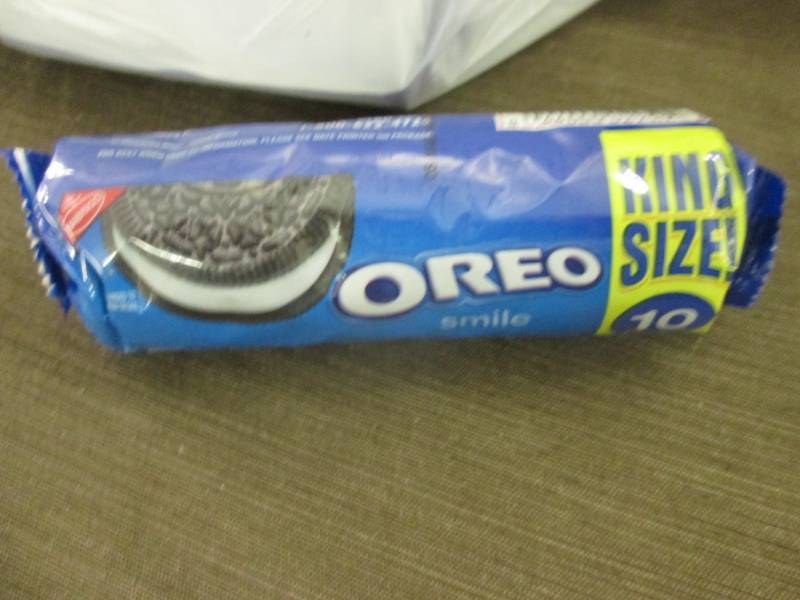 lot 238 image: 12- 4.1 oz pks Oreo Cookies...