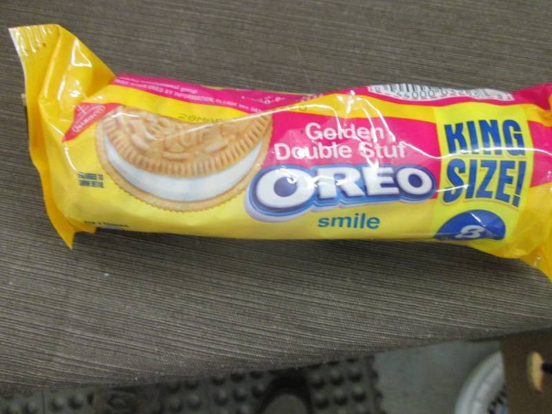 lot 241 image: 12- 4.1 oz pks Oreo Golden Double S...
