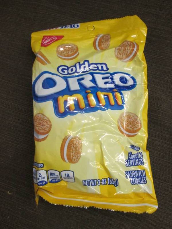 lot 256 image: 12 Bags of Golden Oreo Minis 3 oz s...