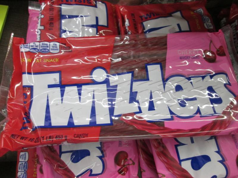 lot 267 image: 5- 16 oz pkg Cherry Twizzlers...