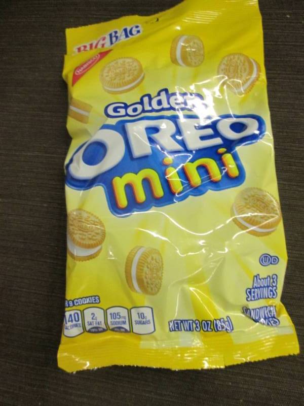 lot 286 image: 12 Bags of Golden Oreo Minis 3 oz s...