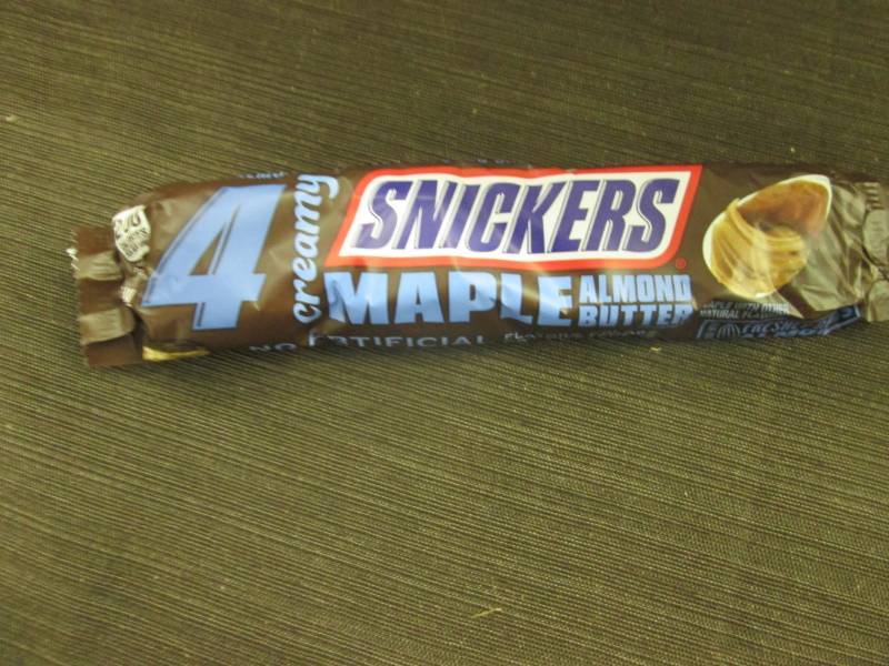 lot 293 image: 12- 4pc Snickers Candy Bars...