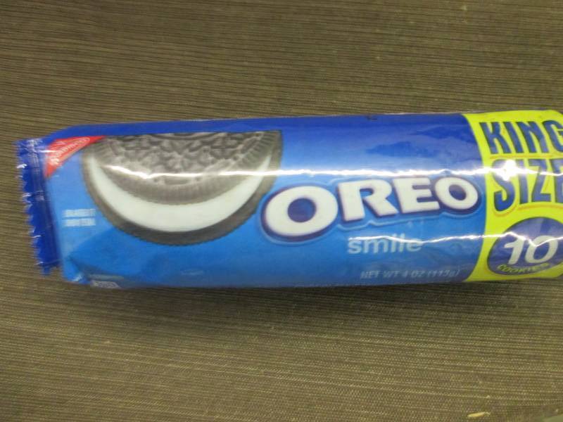 lot 319 image: 12- 4.1 oz pks Oreo Cookies...