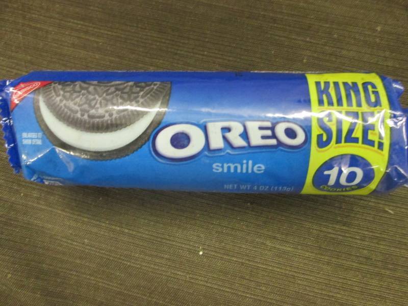 lot 321 image: 12- 4.1 oz pks Oreo Cookies...