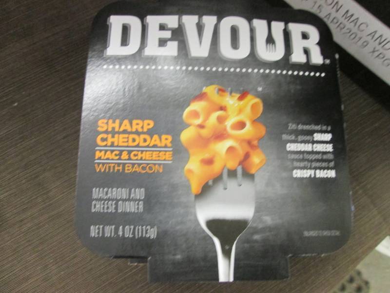 lot 341 image: Case of 6- 4 oz pks Devour Sharp Ch...