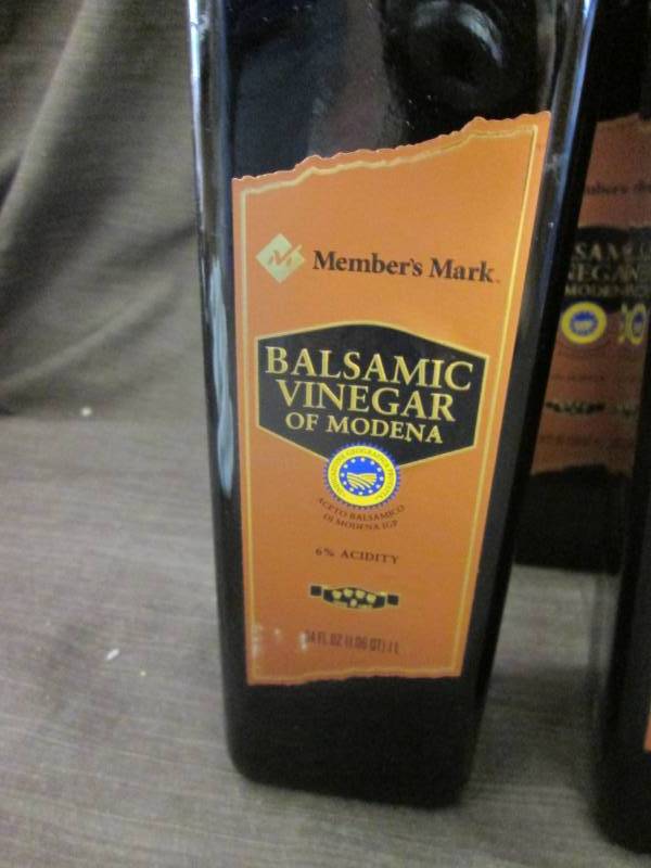 lot 420 image: Lot of 5 Members Mark Balsamic Vin...