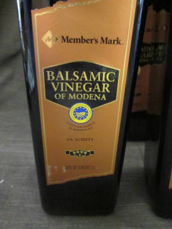 lot 421 image: Lot of 5 Members Mark Balsamic Vin...