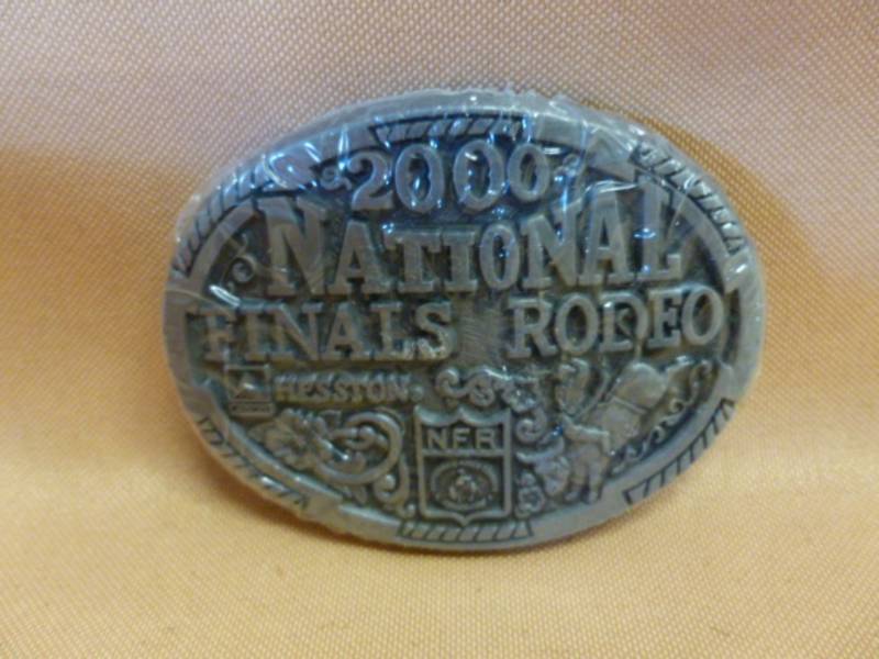 lot 27 image: Collectible Belt Buckle