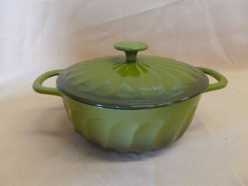 lot 31 image: Cast Iron Pan