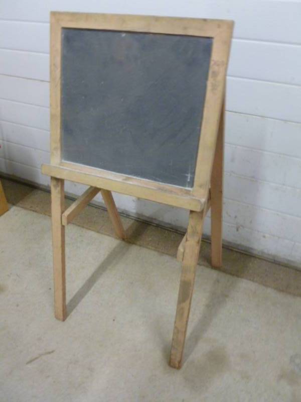 lot 35 image: Vintage Chalkboard