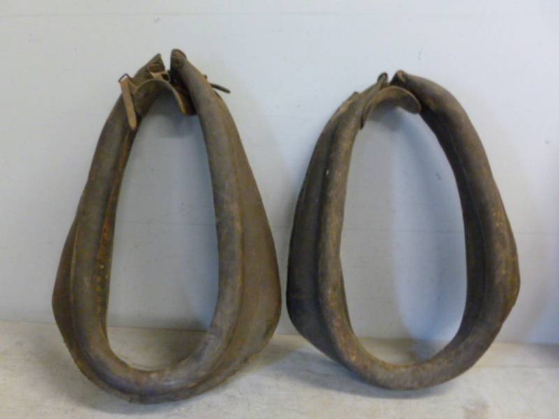 lot 37 image: Antique Horse Collar