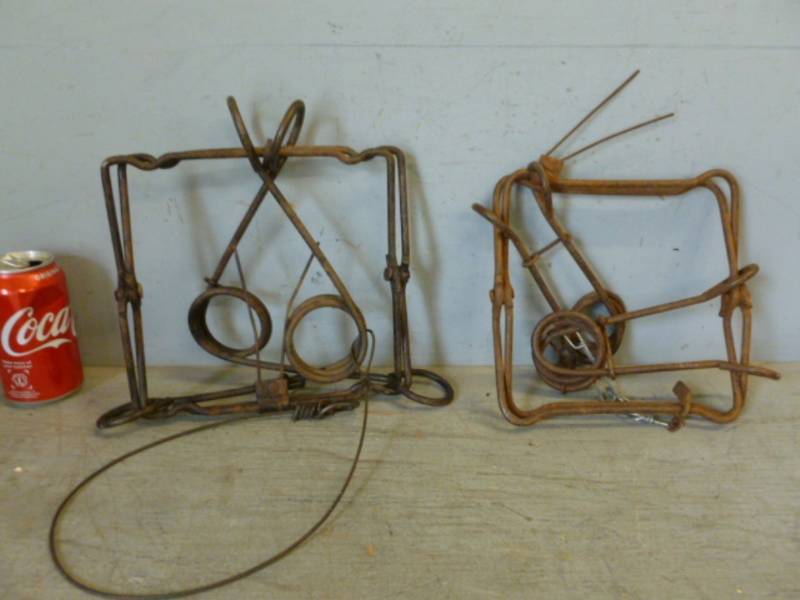 lot 89 image: Caniber Traps