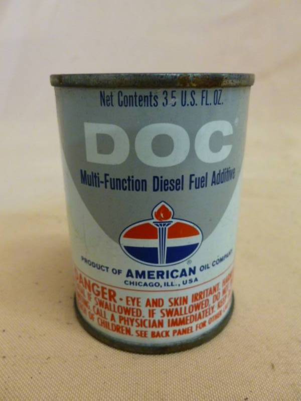 lot 95 image: Vintage Oil Can