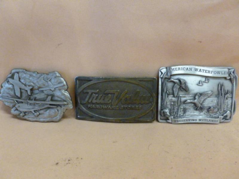 lot 98 image: Collectible Belt Buckles