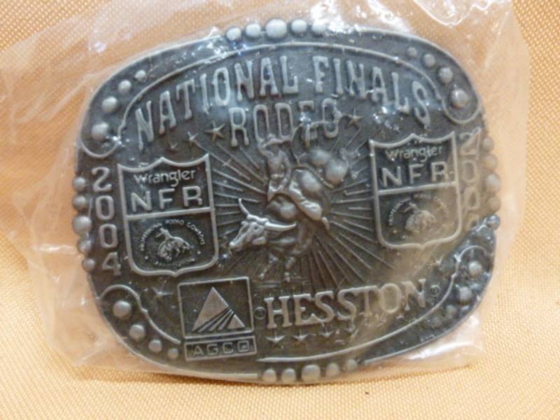lot 122 image: Collectible Belt Buckle