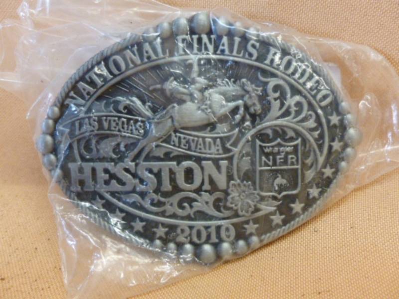 lot 124 image: Collectible Belt Buckle