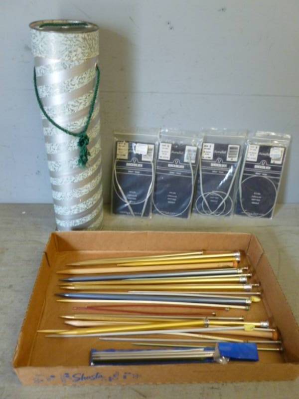lot 152 image: Knitting Items