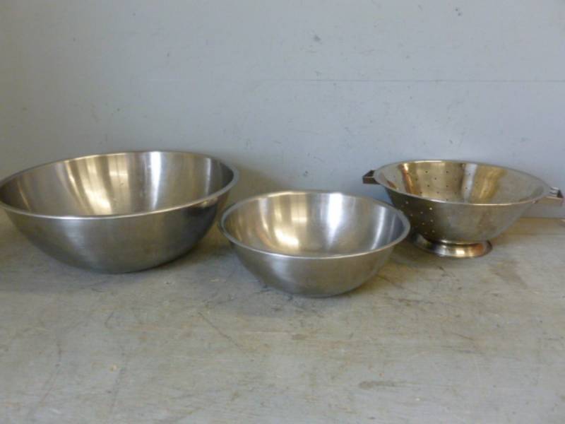 lot 175 image: Stainless Steel Bowls