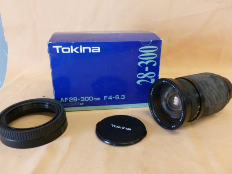 lot 186 image: 35mm Camera Lens