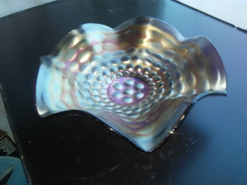 lot 88 image: Frosted Carnival Glass bowl