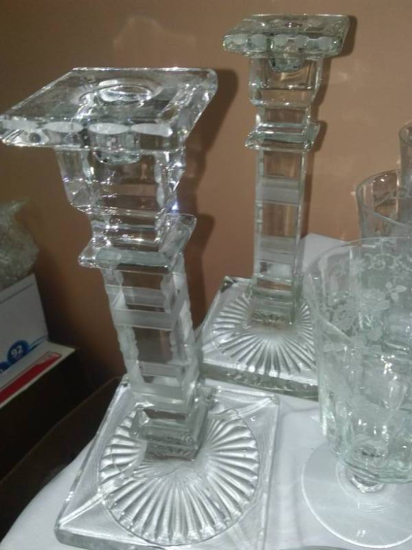 lot 104 image: Goblets, glasses