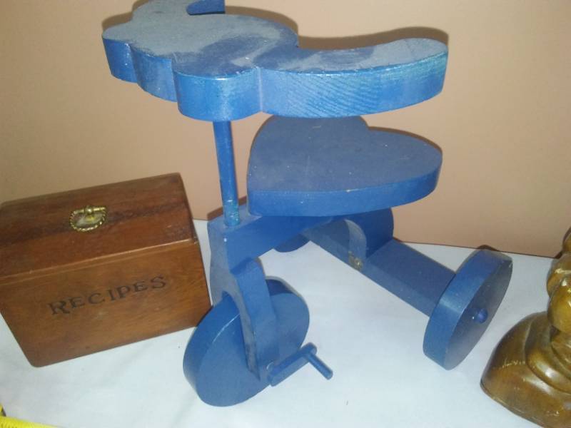 lot 108 image: Wood, tricycle, statue, recipe box.