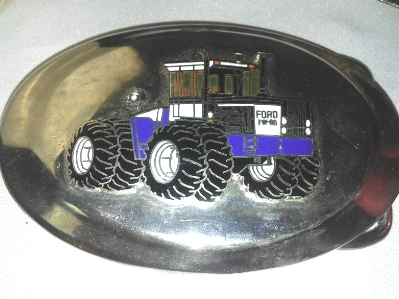 lot 109 image: Advertising promotional items.