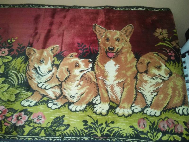 lot 178 image: Vintage tapestry Golden Retriever puppies