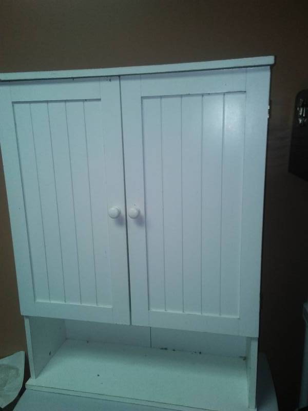 lot 193 image: Vintage look cabinet.