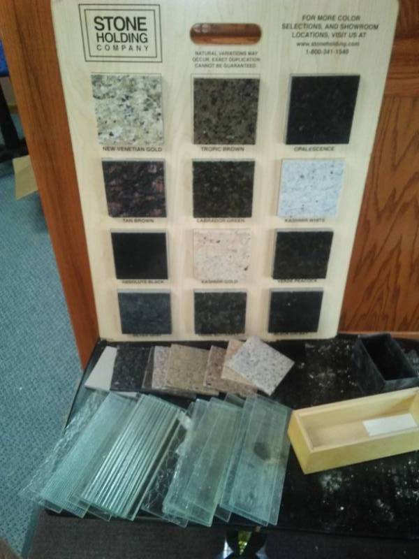 lot 258 image: Stone (20) and glass (16) samples, Crafts, Etc.