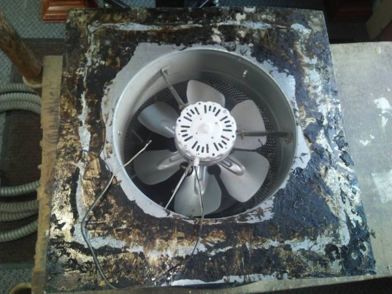 lot 267 image: Exhaust Fan, Attic Fan,