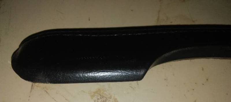 Dash knee pad trim - excellent Original