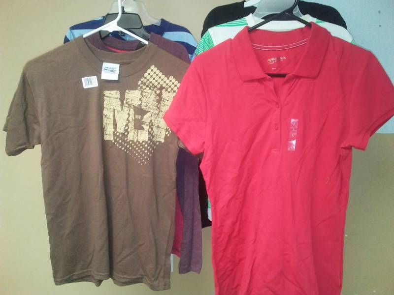 lot 403 image: Boys shirts, large  extra-large - 6, short sleeve  long sleeve.