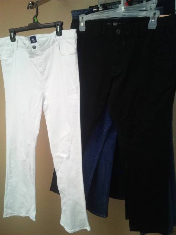 lot 446 image: Mens pants - 2. 36 x 30 and 36 l.