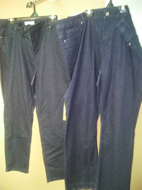 lot 455 image: Womens jeans - 2. Size 16.