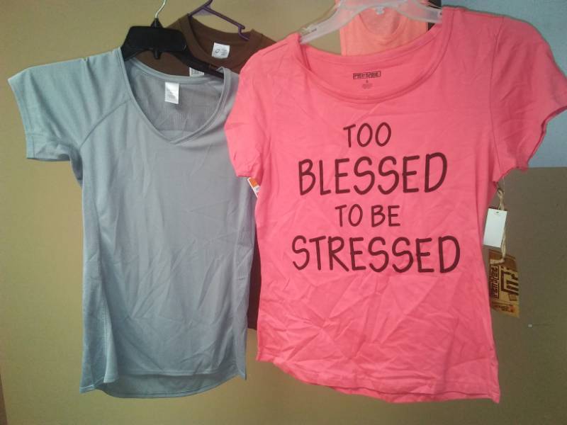 lot 511 image: Womens tops - 6. Size small.