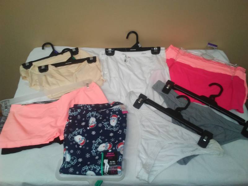 lot 519 image: Womens Intimates, size XL.