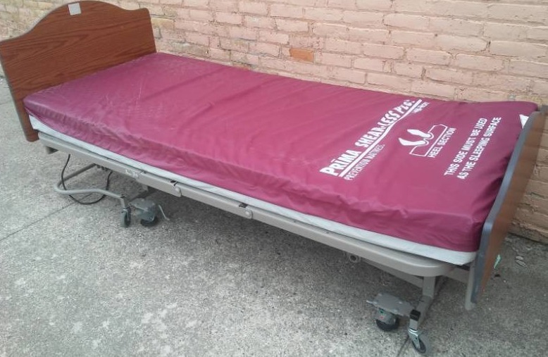 lot 204 image: Hill - ROM resident model 872 Hospital LONG TERM CARE bed.