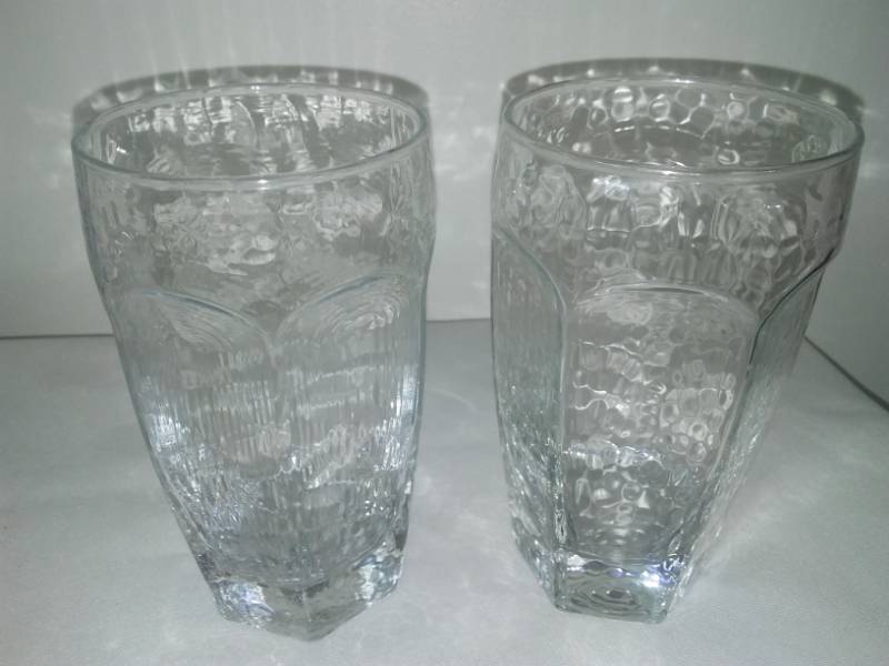 lot 228 image: 39 - 12 oz Anchor Hocking glasses.