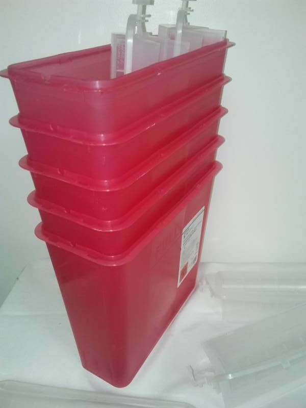 lot 241 image: Five sharps Containers - 5 quart, red with tops