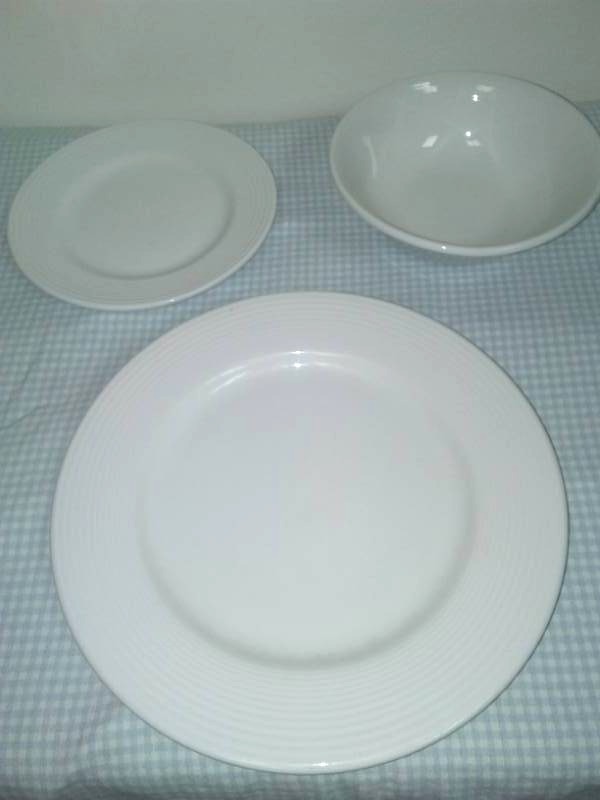 lot 243 image: 60 matching place settings