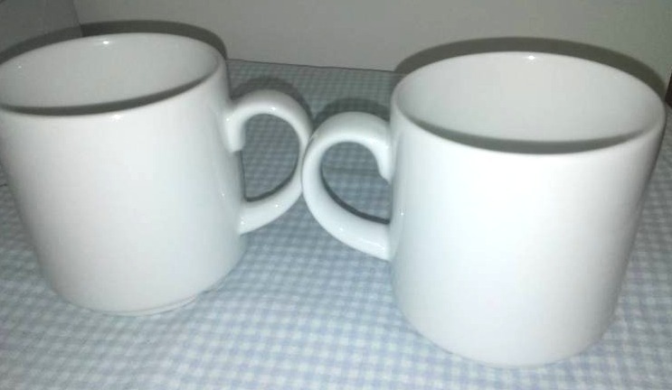 lot 256 image: 88 white coffee cups  mugs by Syracuse.