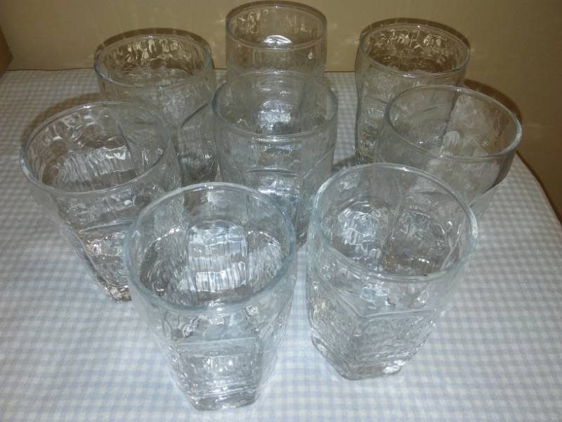 lot 261 image: 21 juice glasses - 6 oz.