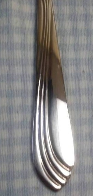 lot 266 image: 9 dozen wave design soup spoons.