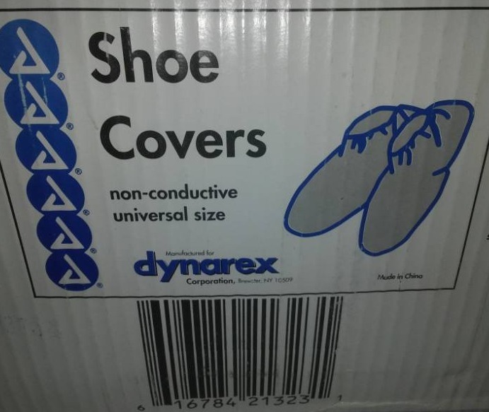 lot 281 image: Shoe covers by dynarex Corp.