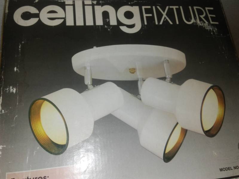 lot 260 image: Lighting - 4 fixtures, two new in box.