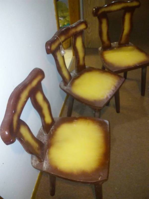 lot 275 image: Three matching Cowboy chairs - Mid Century Modern.